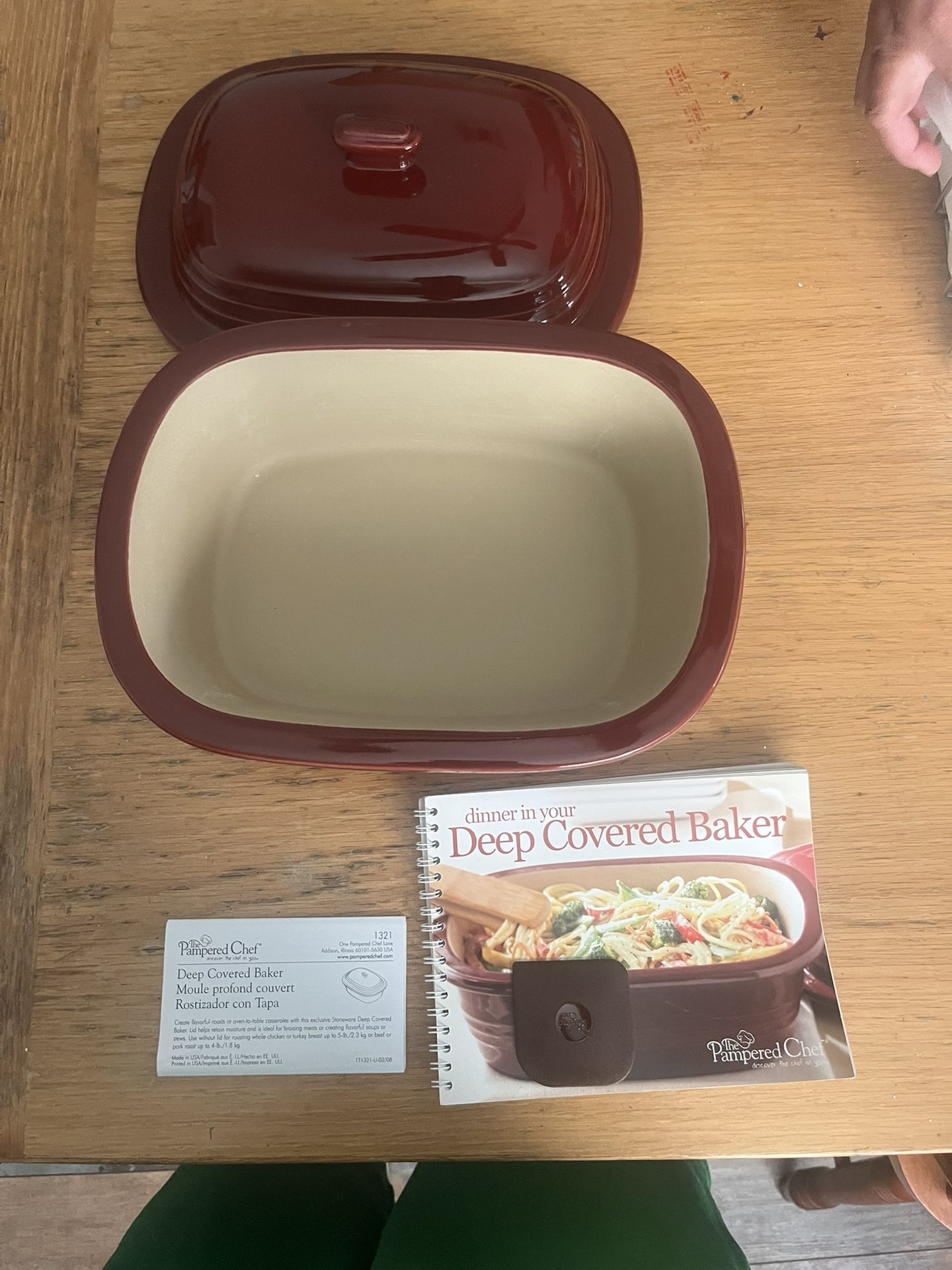 The Pampered Chef Deep Covered Baker