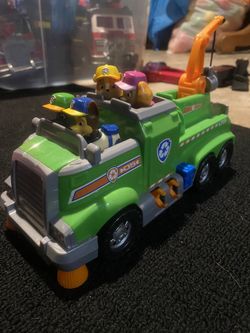 Paw Patrol, Rocky’s Total Team Rescue Recycling Truck with 6 Pups,