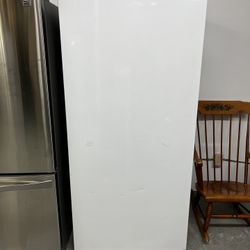 Frigidaire 33inch. Freezer In White