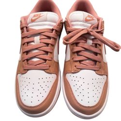 AUTHENTIC WOMENS NIKE DUNK LOW SZ 8