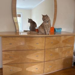 Dressers With Mirror And Tow Nightstands 