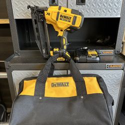 Dewalt 20v finish nailer 16g clearance