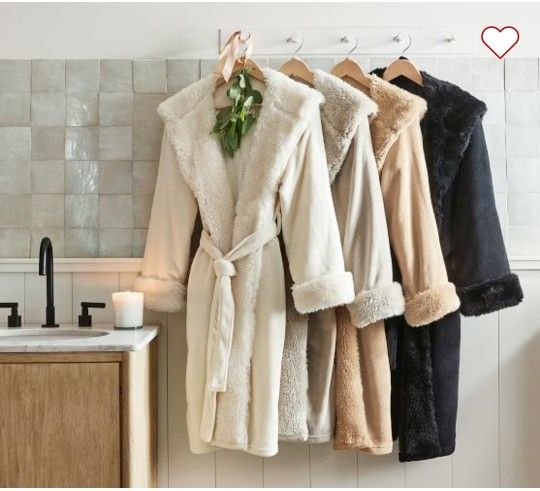 BRAND NEW - Faux Shearling Robe - Black Medium