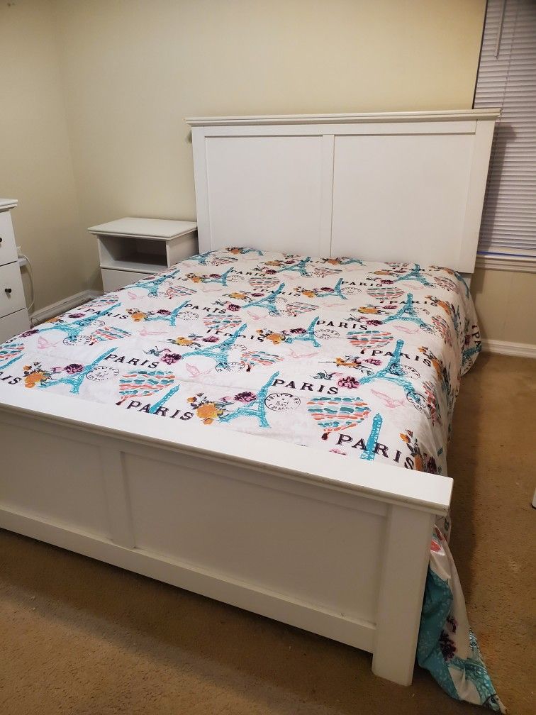 White Queen Bedroom Set