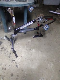 Old-school Diamondback Frame and parts bike