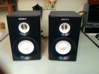 Sony SS CM70 Book Shelf / Surround Speakers for Sale in Brooklyn