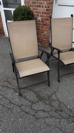 Folding patio chair