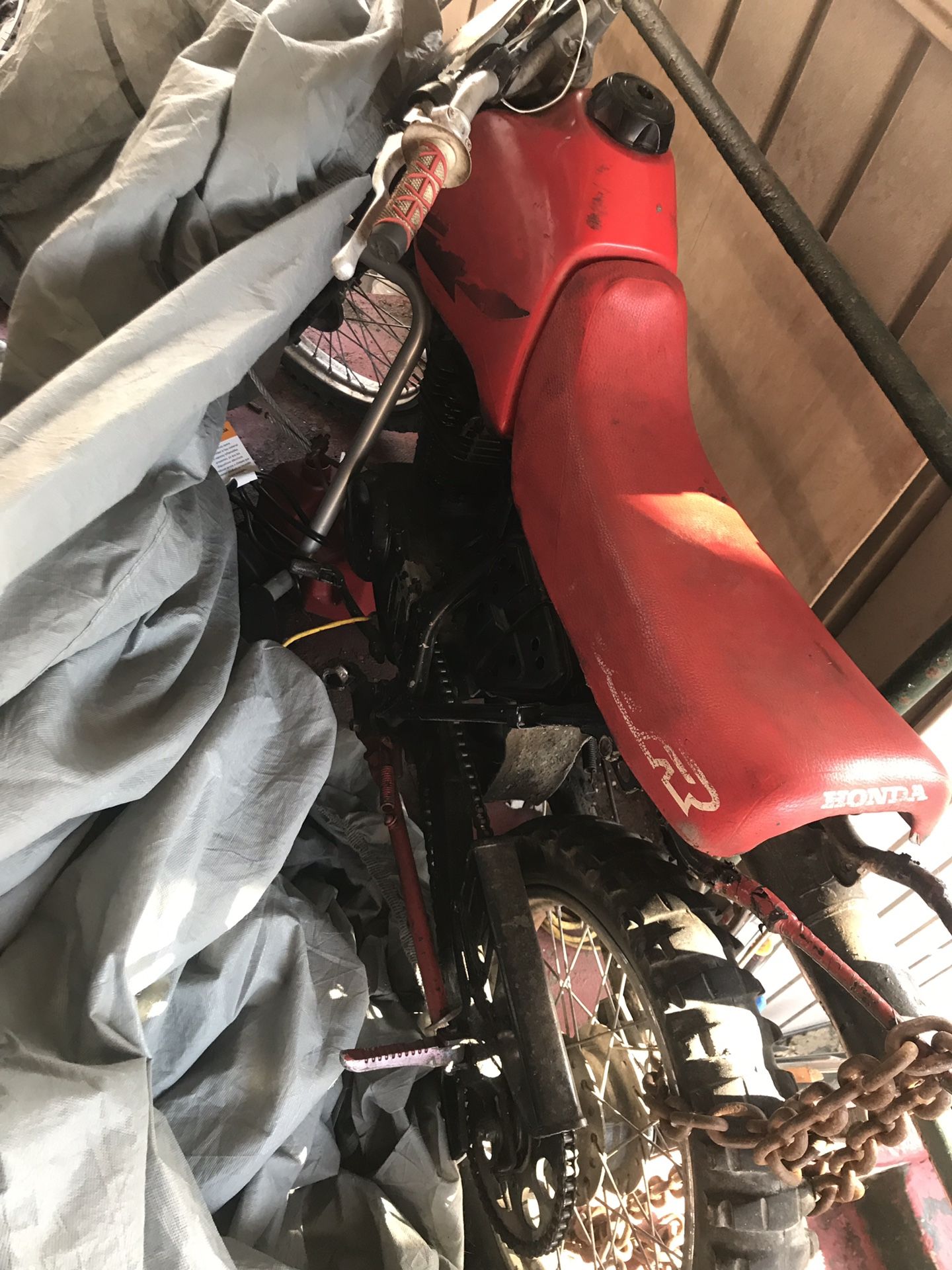 Xr100