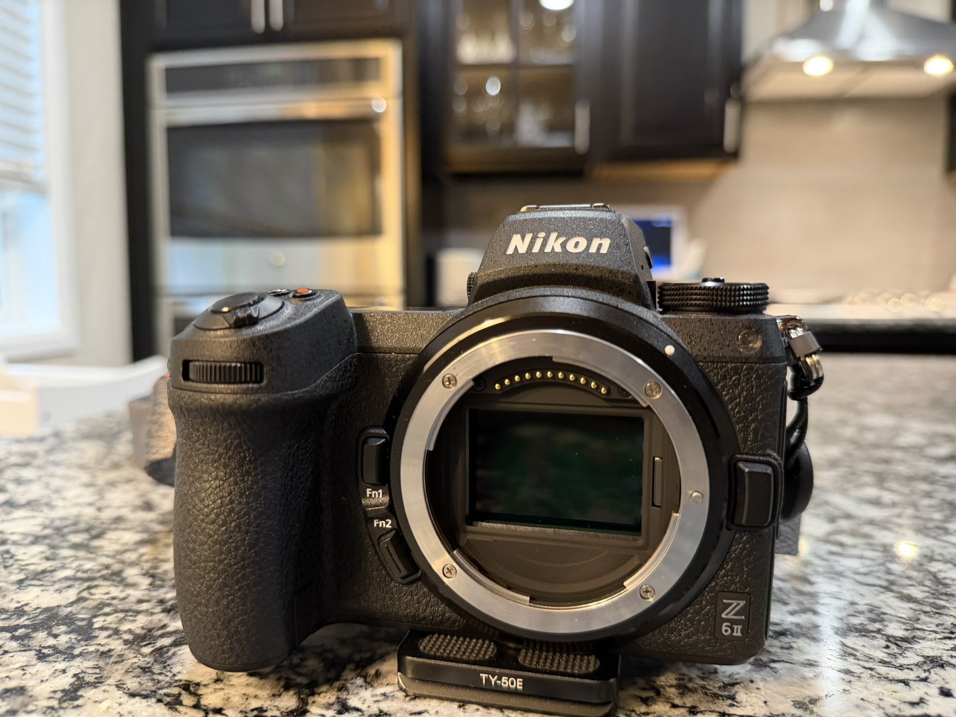 Nikon Z6 ii With Or Without 24-70mm F/4 S Kit Lens