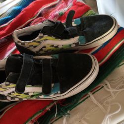 Boys Size 6 Vans $10