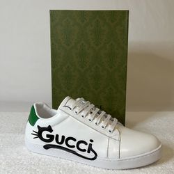 Gucci (size 8) Women 