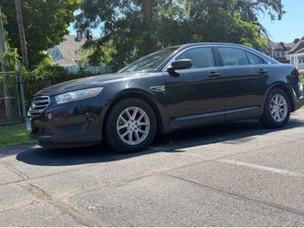 2013 Ford Taurus