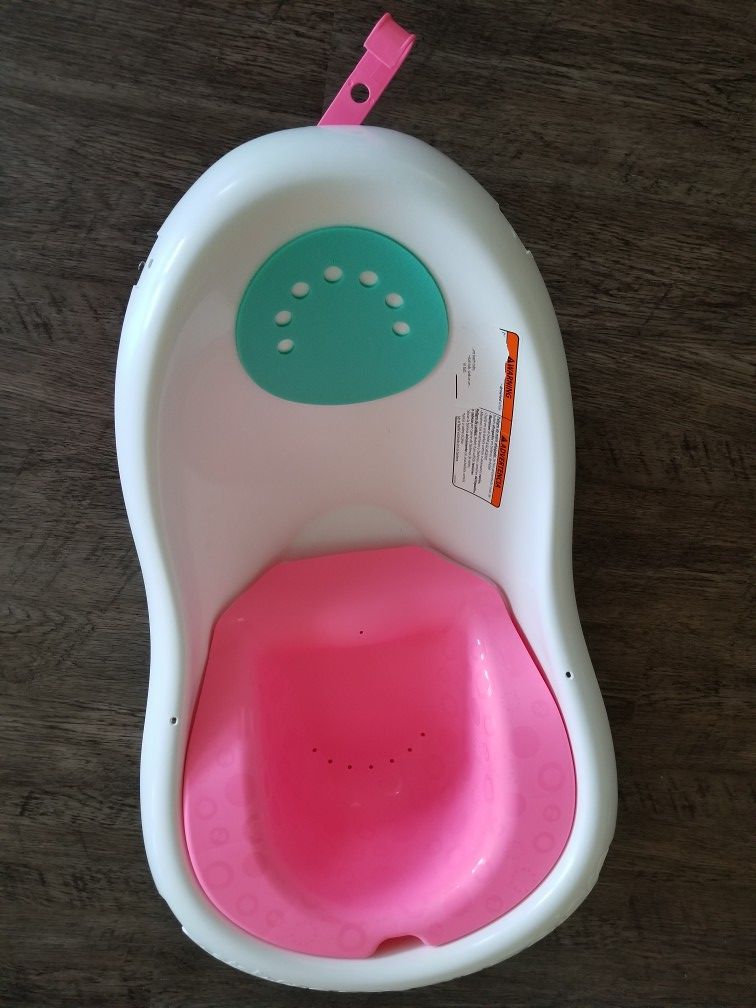 Baby bathtub