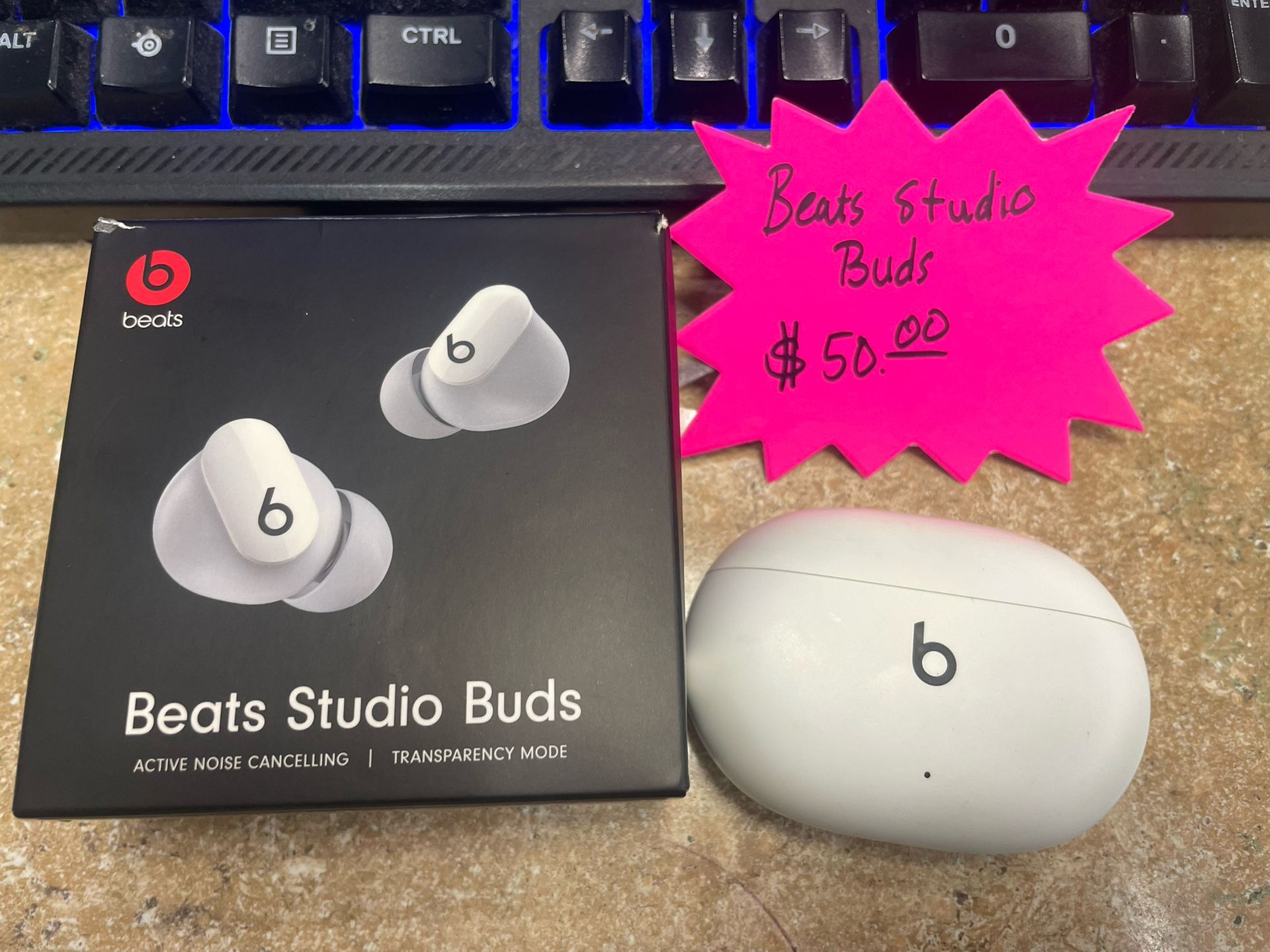 Beats Studio Buds