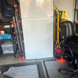 LG Household Refrigerator 