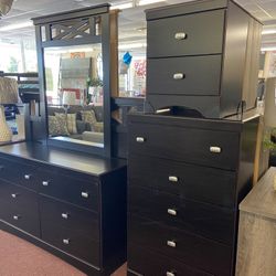 BRAND NEW BEDROOM SET, Can’t Beat Price