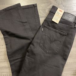 New! Women’s Levi’s Jeans $30 Or 2x$50!