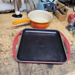 2 Le Cruset Cast iron / Enamel Kitchen Items
