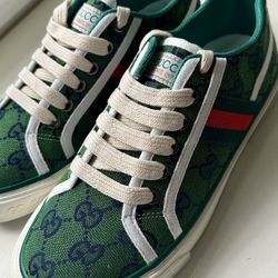  Brand New Gucci Canvas Tennis 1977 Sequin - Green 