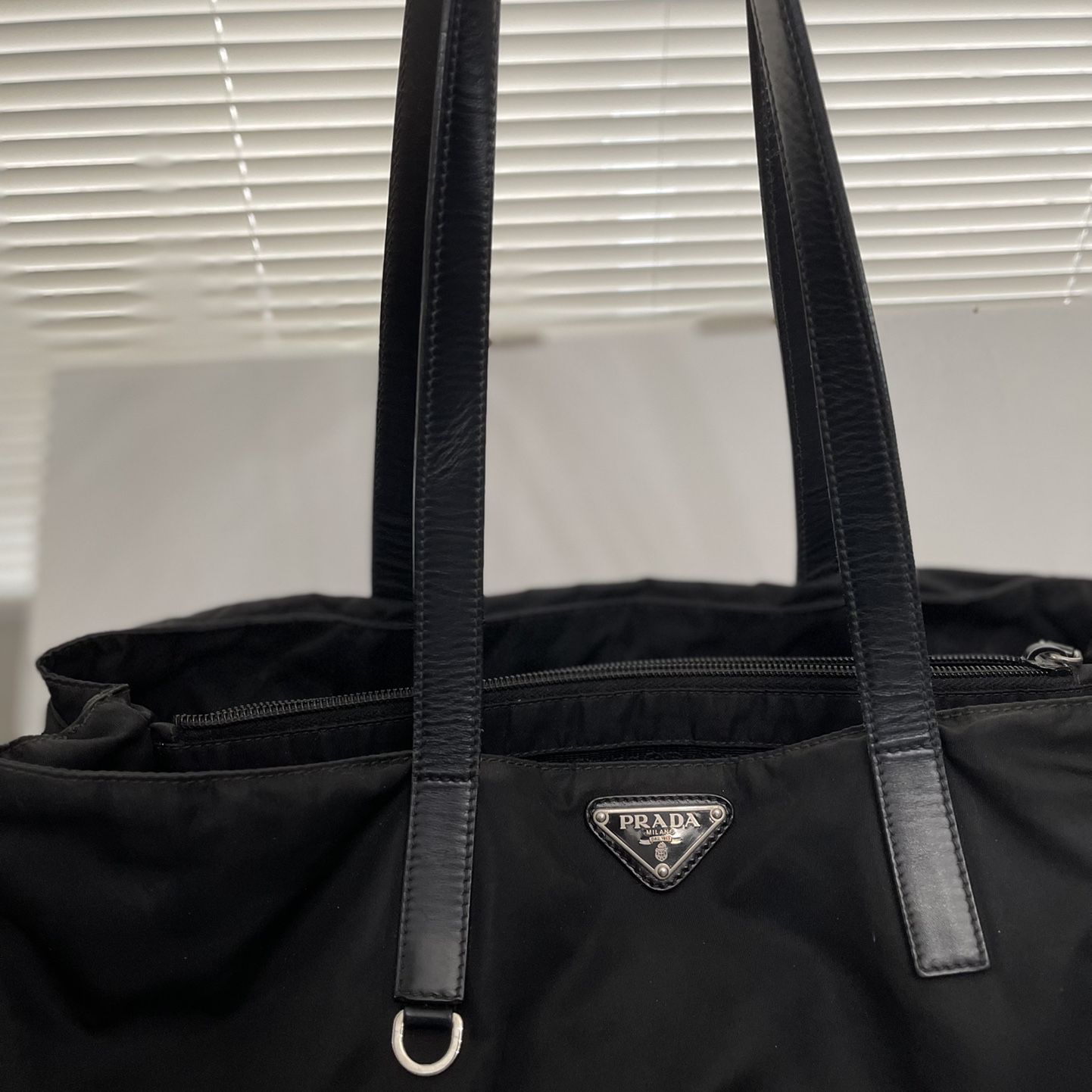 AUTHENTIC PRADA BAG MEDUIM SIZE TOTE BAG BLACK / NYLON for Sale in Boca  Raton, FL - OfferUp