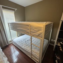 Bunkbed With Mattresses