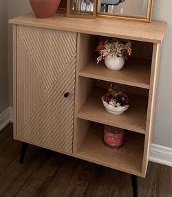 Accent storage cabinet