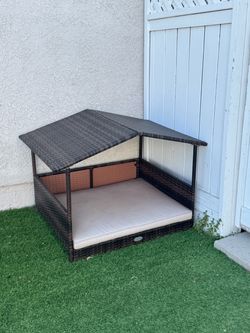 Outdoor Dog Bed