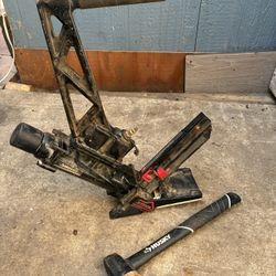 Floor Stapler 