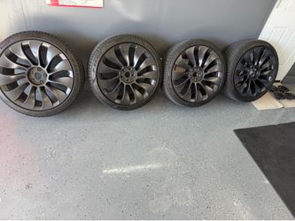 Tesla Model Y Performance 21” Wheels + Tires + TPMS
