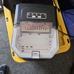 Ice Maker Countertop by Silonn