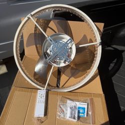 CEILING FAN WITH LIGHT