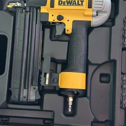 DEWALT 18 Gauge Brad Nailer