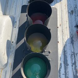 Signal Light. N Cross Walk Light 💡