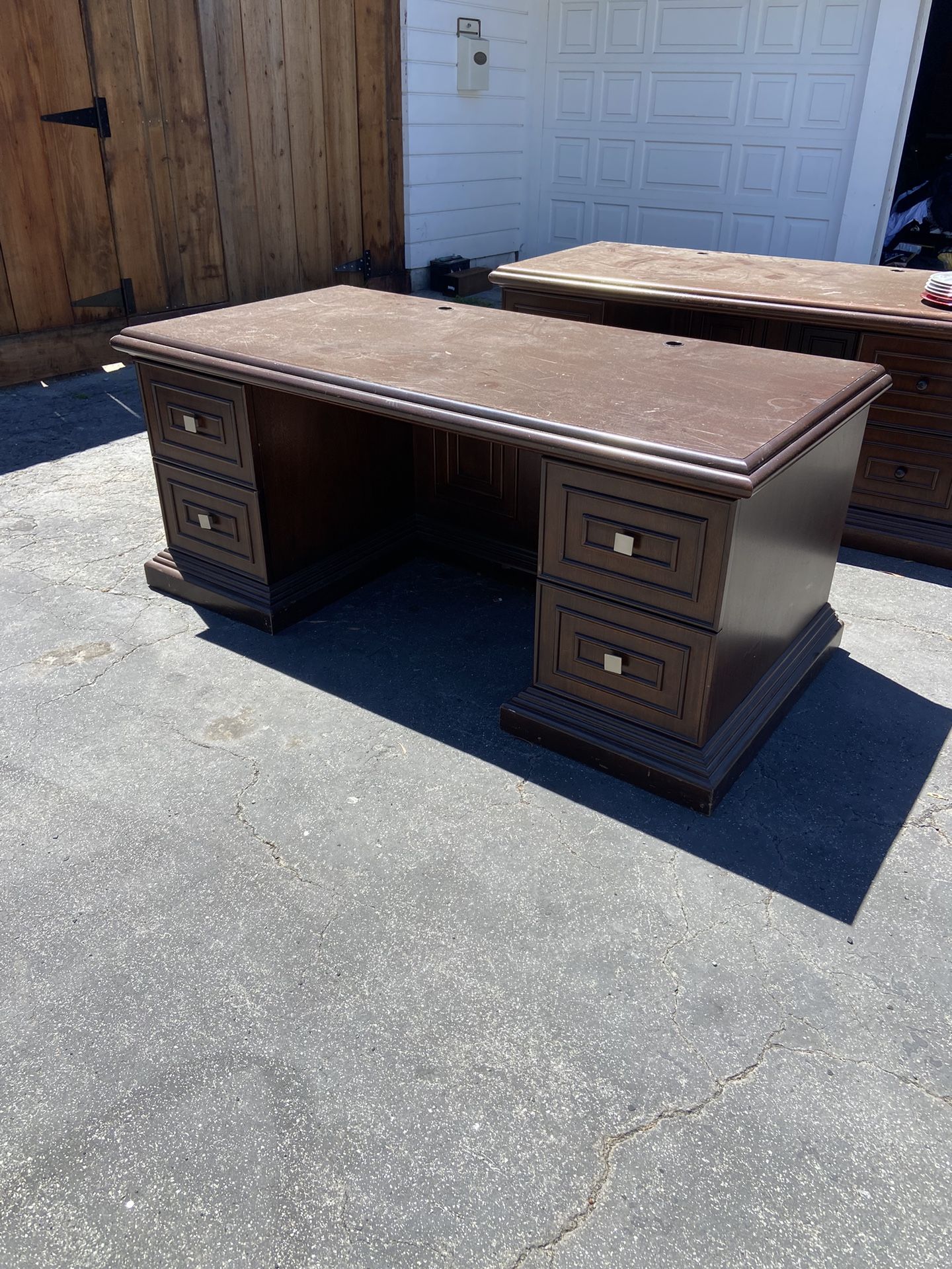 Office Desk