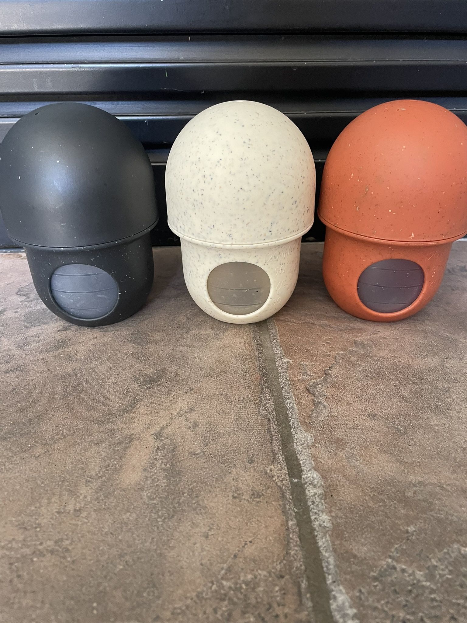 Like New Boon Nursh Silicone Pouch Bottles