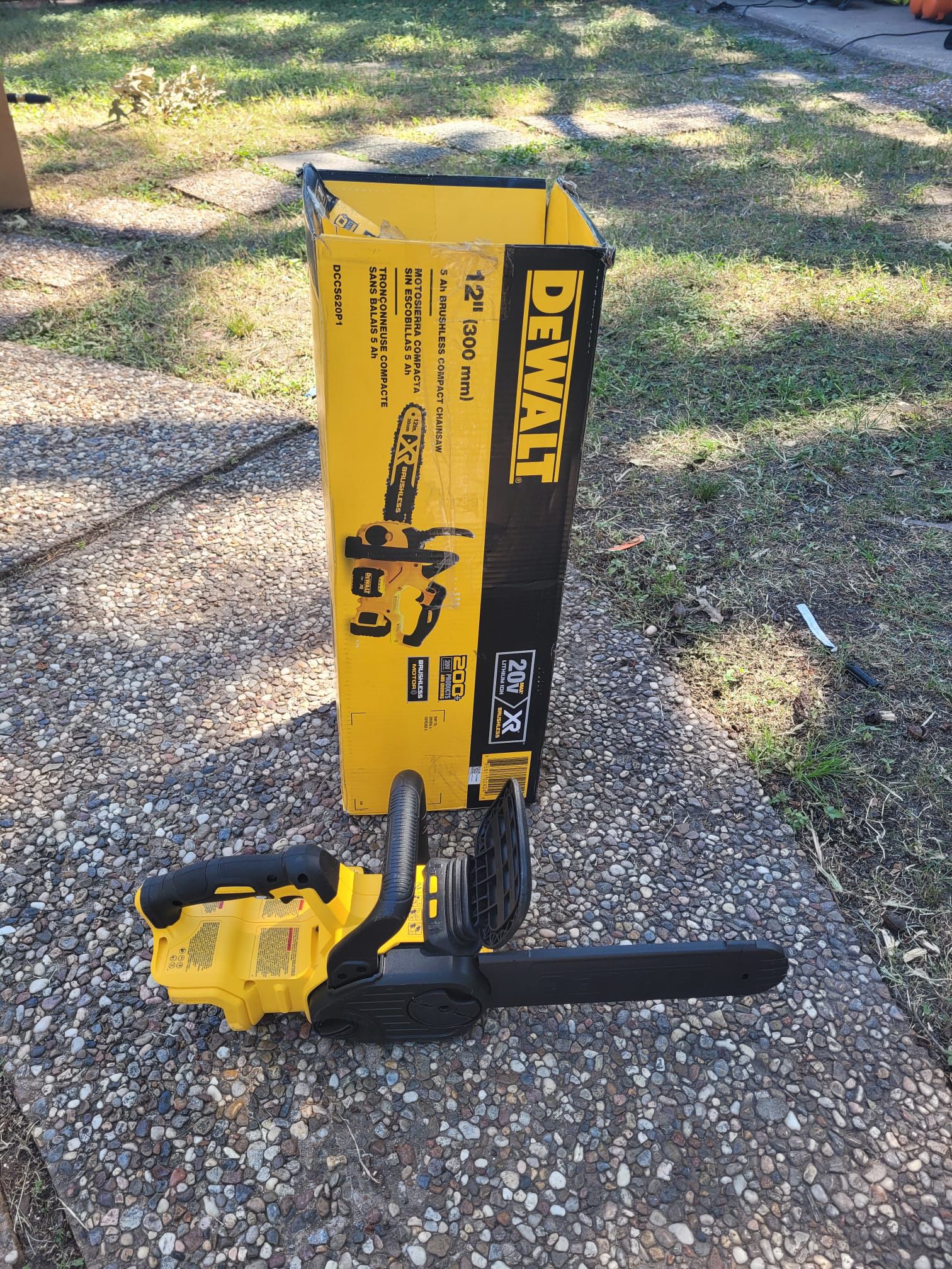 DEWALT 20V MAX 12in. Brushless Cordless Battery Powered Chainsaw, Tool Only