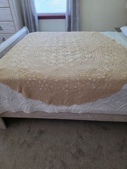 Crocheted tablecloth
