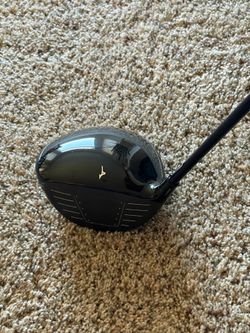 Near mint, right handed, Mizuno ST200 driver