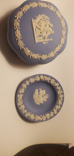 Wedgwood Blue Jasperware - Wow ❤️  Ulysses Scalloped Trinket Box 5” x 2”  & the Trinket Dish 4"  ☆ ◇◇ If still posted, it is still available  ◇◇