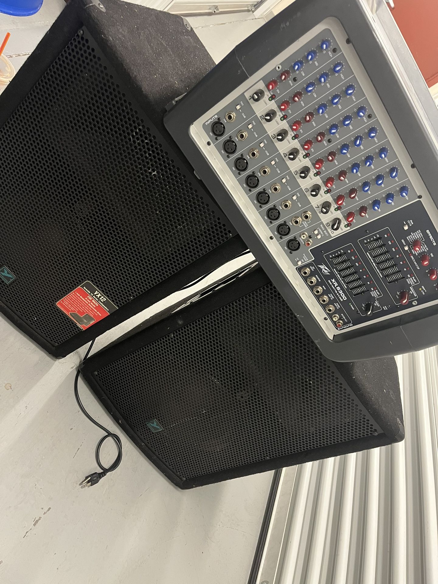 Peavy Mixer/speaker Combo