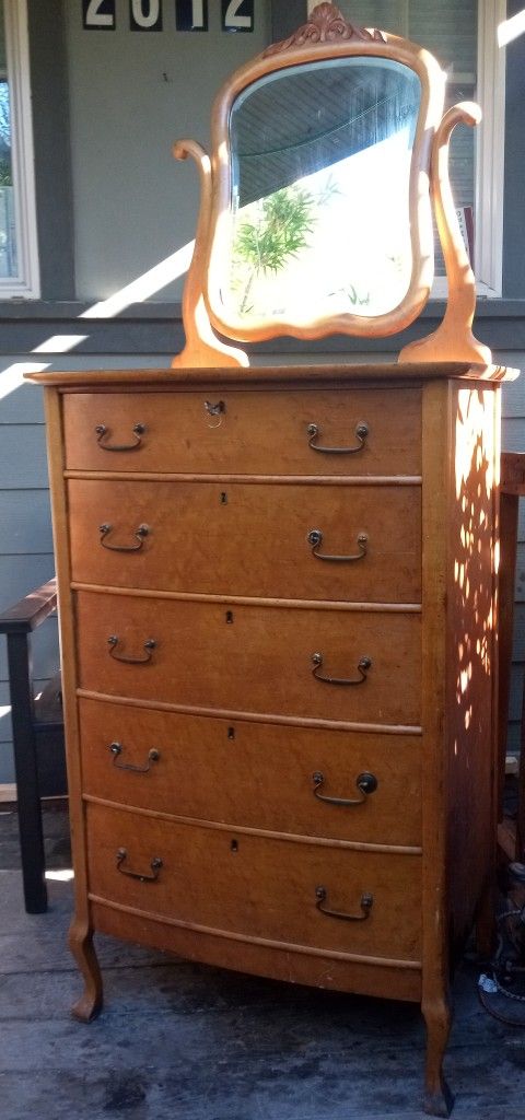 Dresser, Bureau, Chest Of Drawers