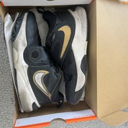 Boys Nike 5y