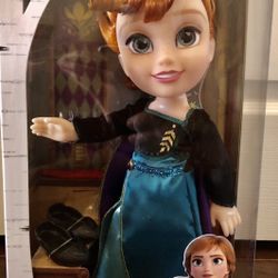 Brandnew Disney Frozen 2 Queen Anna 14 Inches Doll