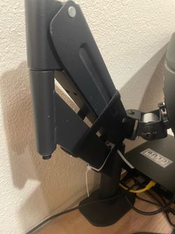 Monitor arm