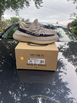 Yeezy Boost 350 V2