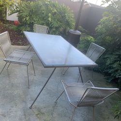 Mid Century Modern Patio Set
