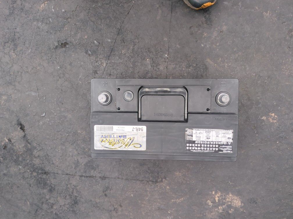 Car Battery 94R-7, H7