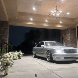 1998 Lexus LS 400