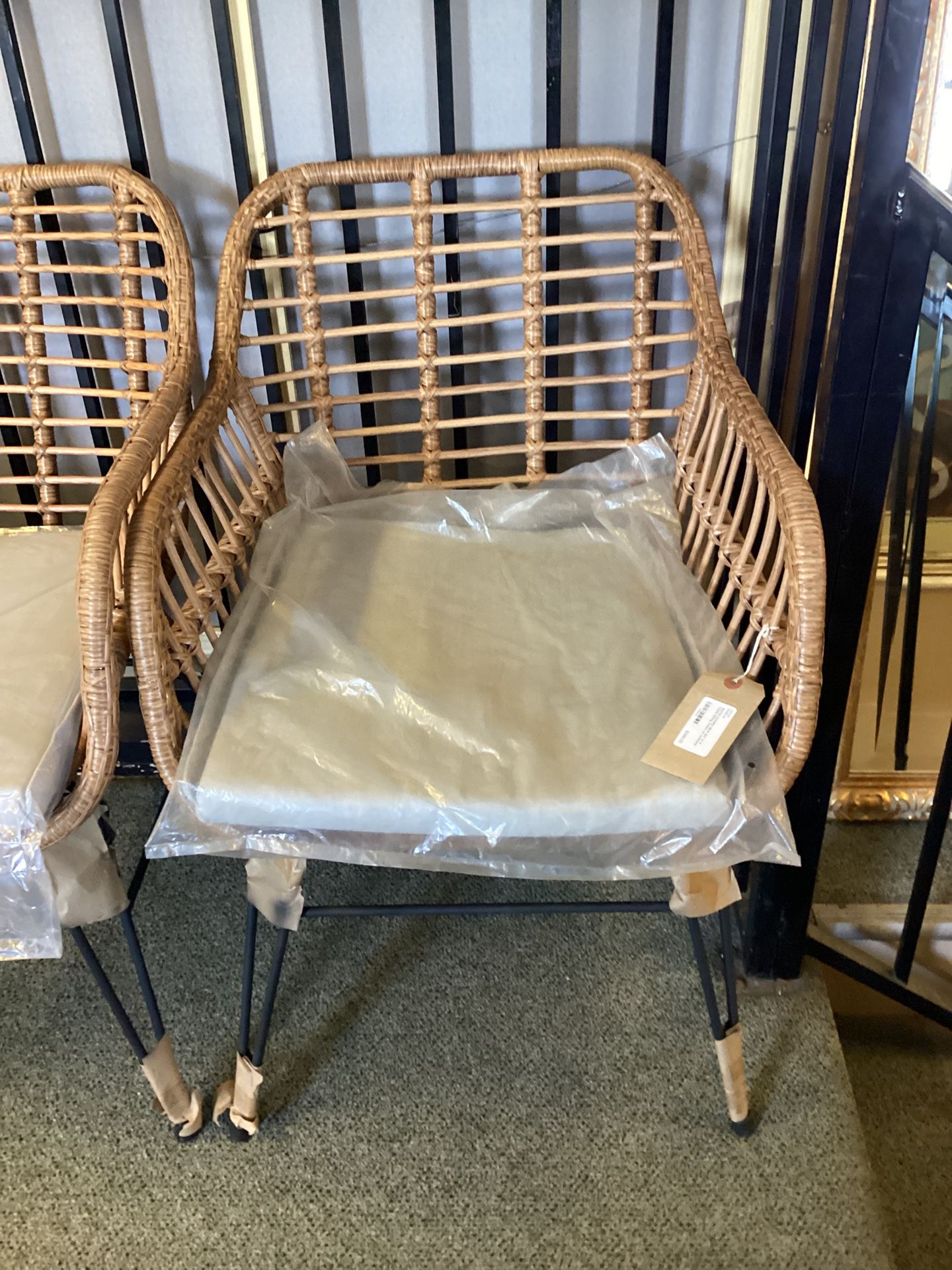 Set of 6 Yuma Dining Patio Chairs W/ Light Gray Cushions SKU VXD44J