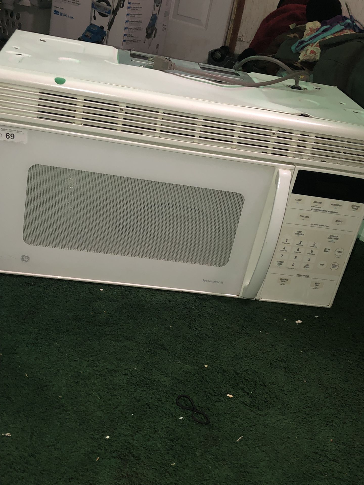 GE spacemaker XL Microwave